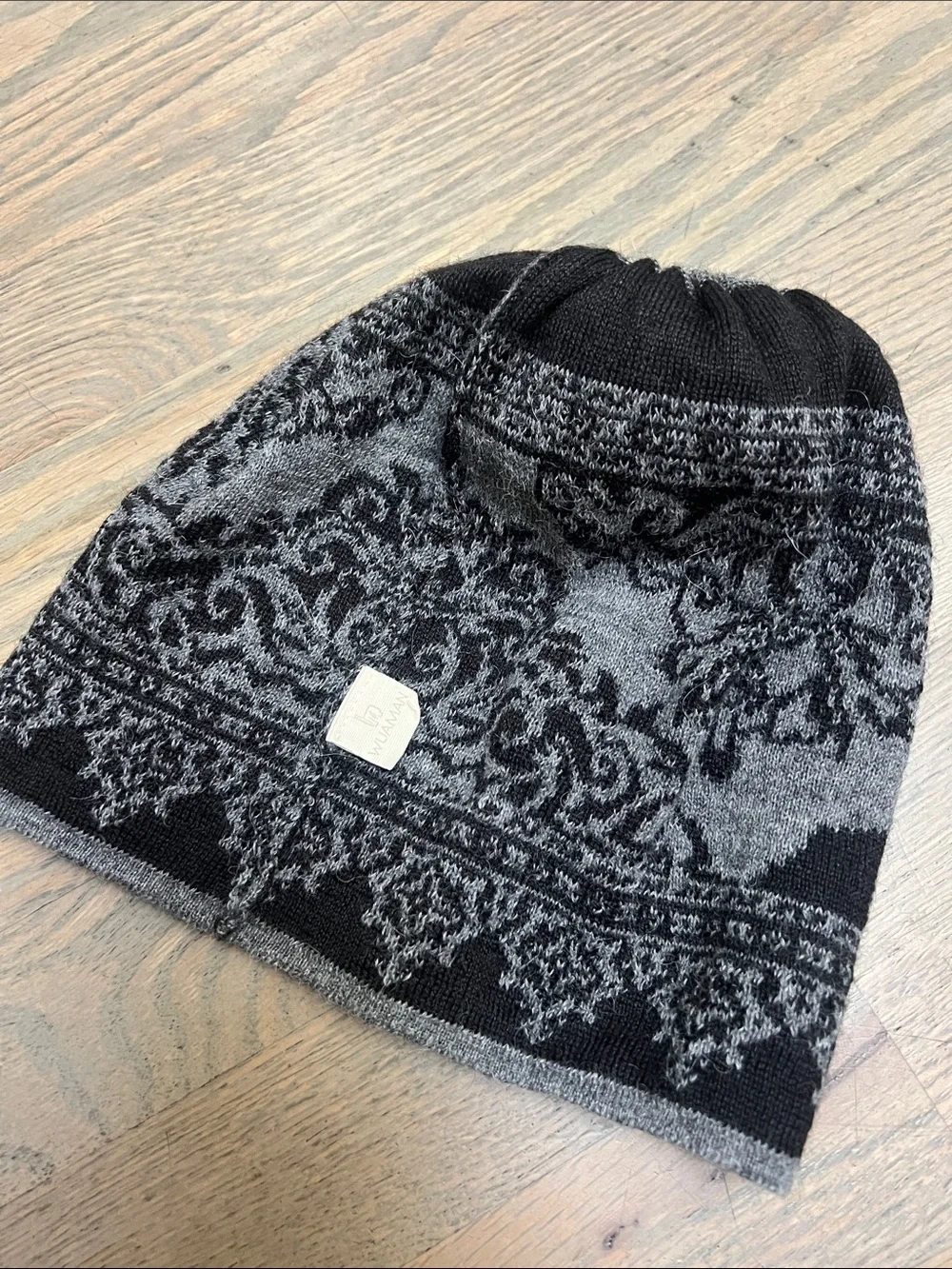 Wuaman Isabelle Alpca Handmade Peru Floral